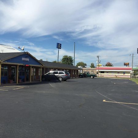Economy Inn St. James ภายนอก รูปภาพ